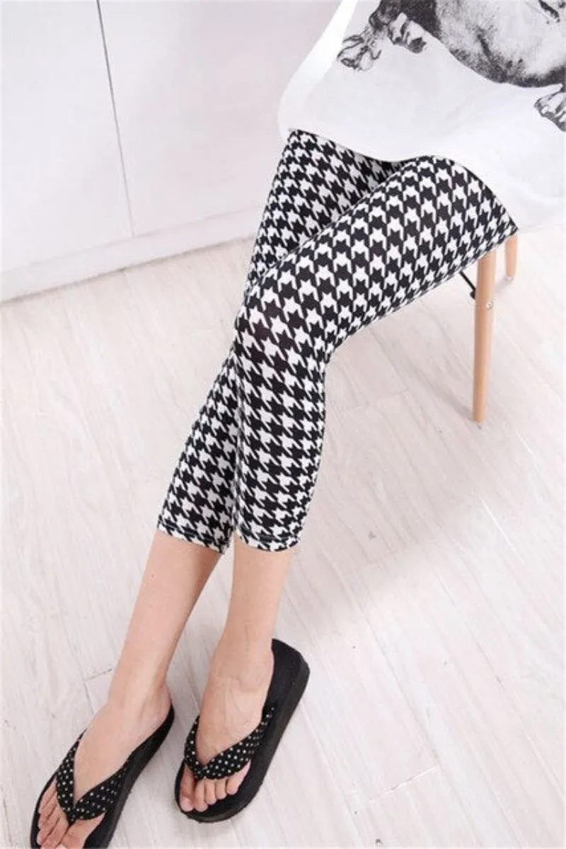 Elastic Waist Letter Stripe Short Leggings