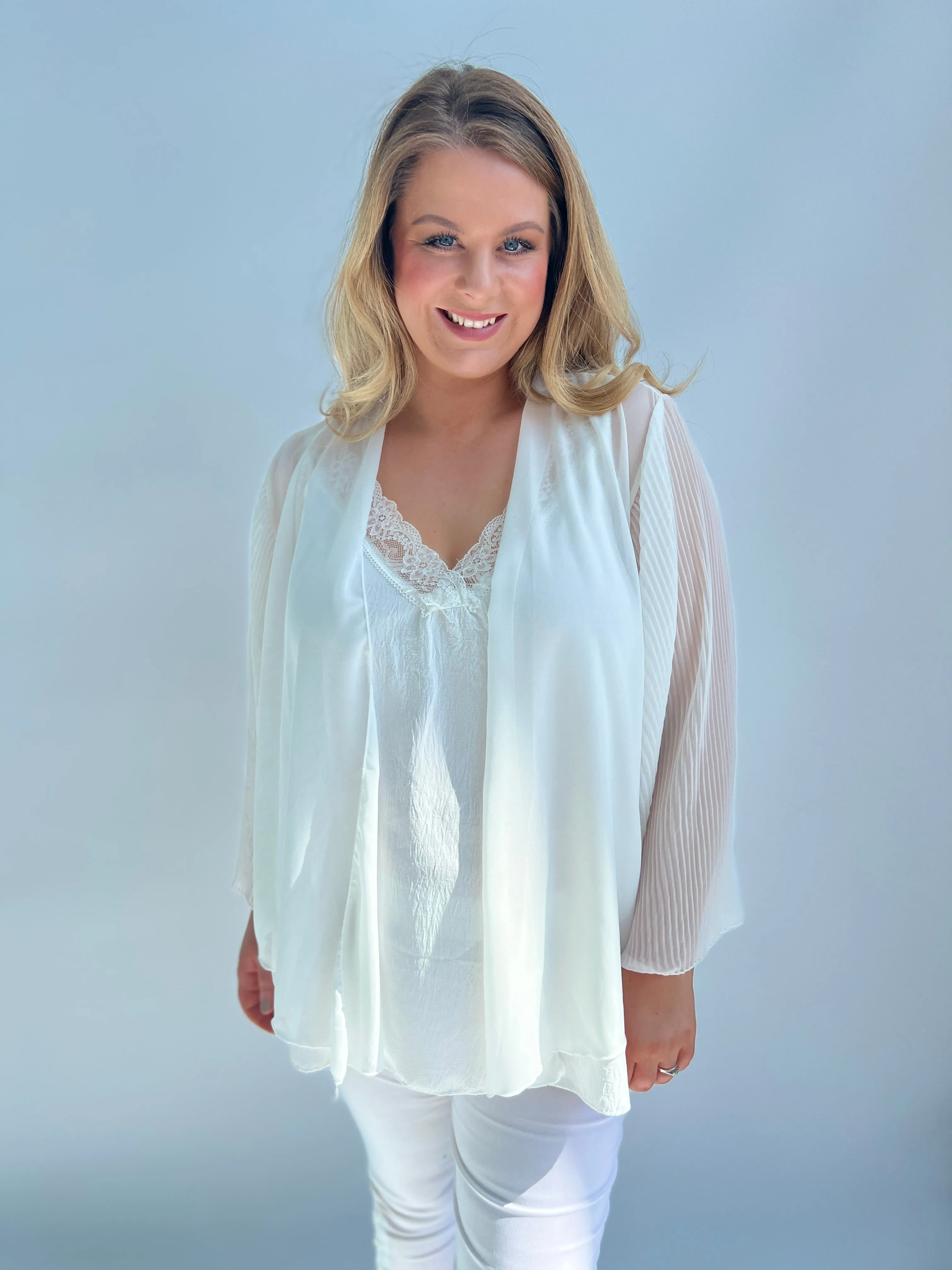 Isla Pleated Sleeved Bolero in White