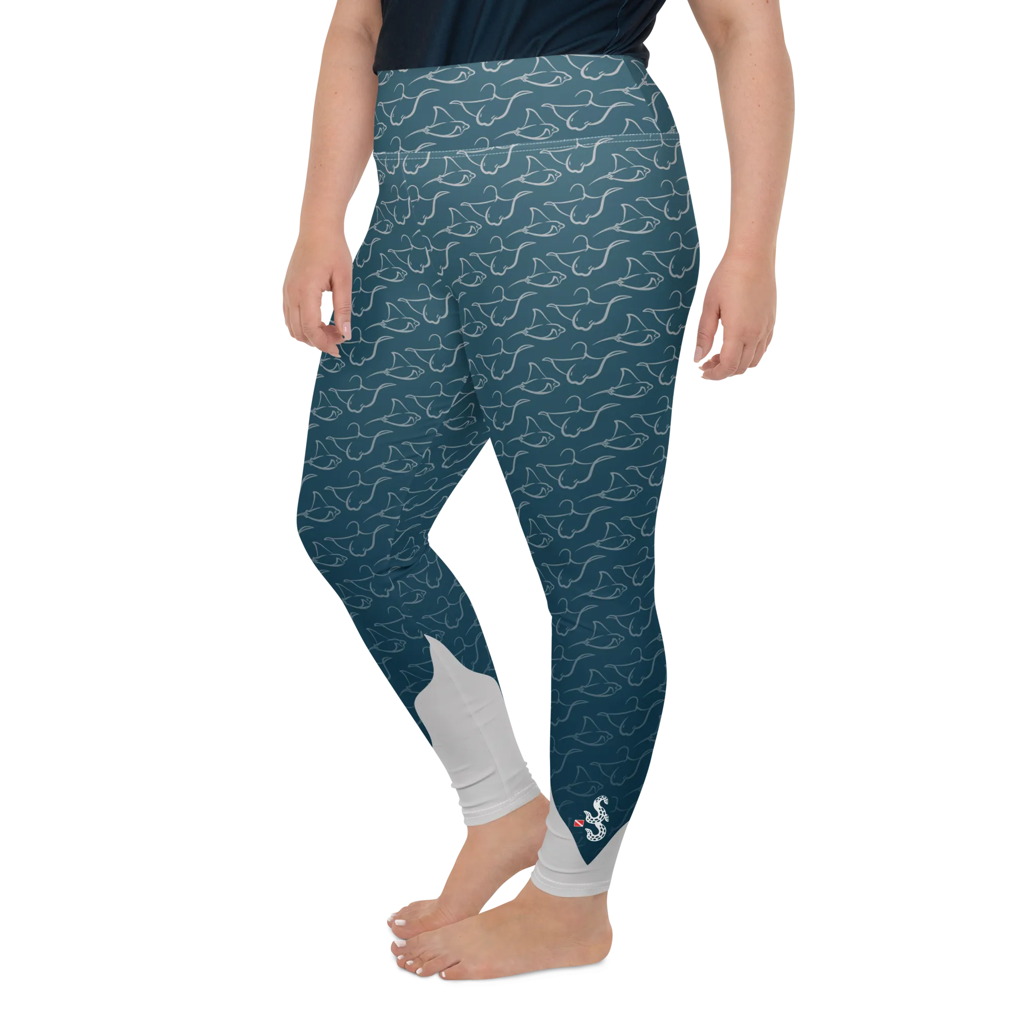 Magnificent Mantas Leggings Plus Size