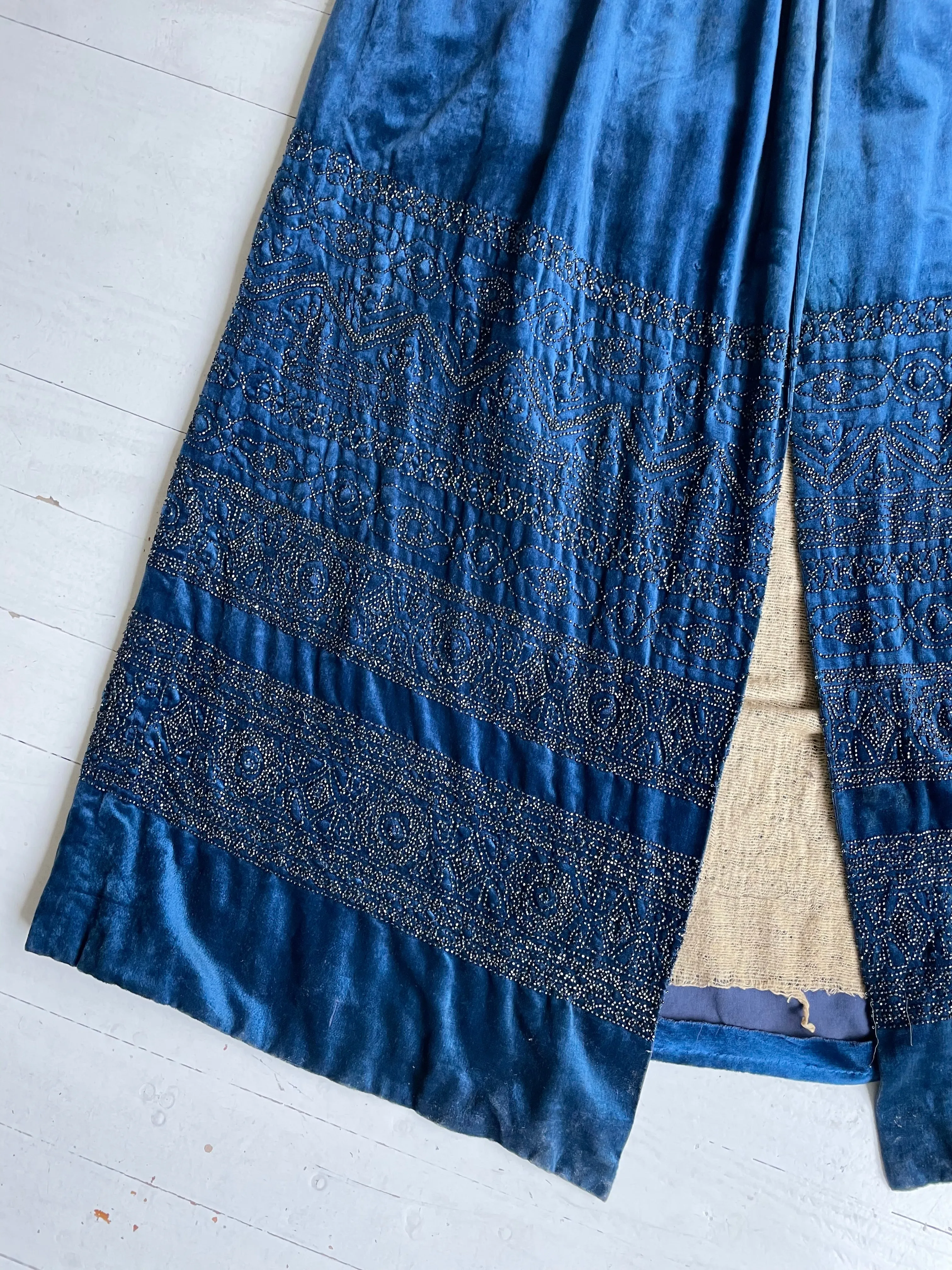 Phèdre Edwardian Silk Velvet Cloak