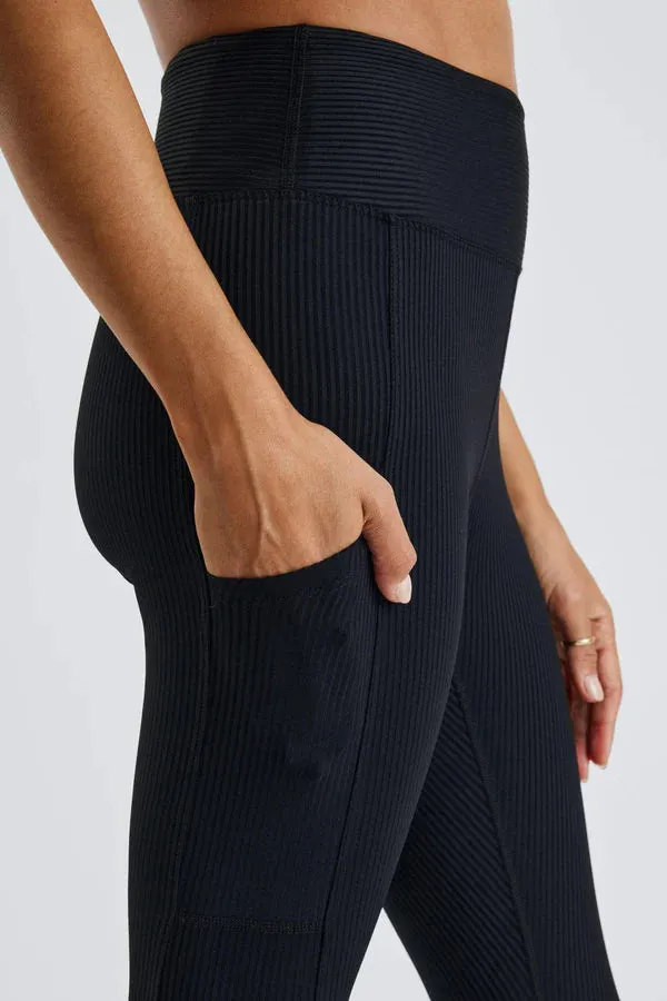 Ribbed Pocket Legging