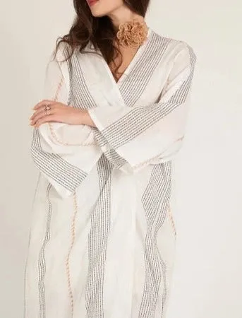 Zena Dolman Sleeve Kimono in White/Gold