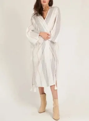 Zena Dolman Sleeve Kimono in White/Gold